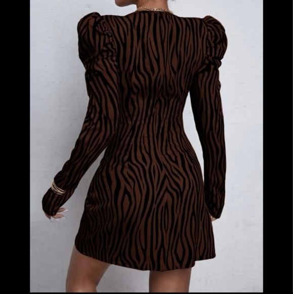 Sexy Zebra Striped Gigot Sleeve RuffleTrim Wrap Dress - Picture 4 of 7